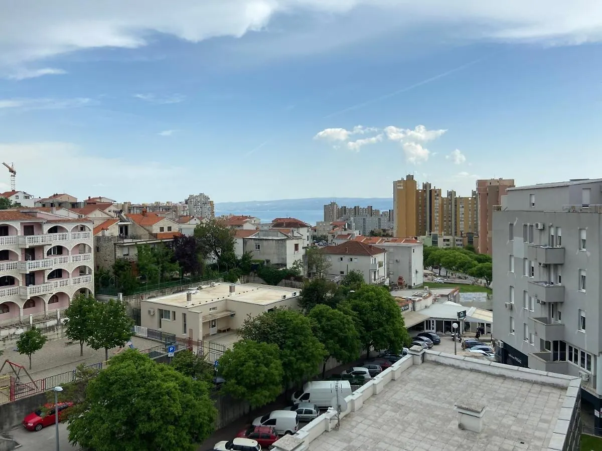 Studio Apartment Visoka Split